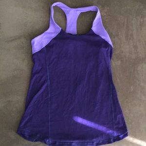 Lululemon racerback workout tank w/adjustable bra